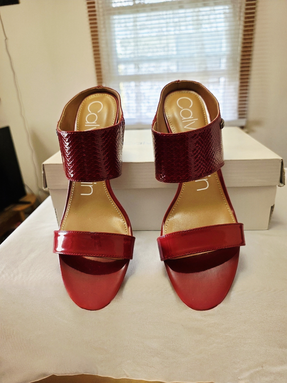 Calvin Klein Lorinda Sandal In Red Multi Size 9M - Picture 5 of 12